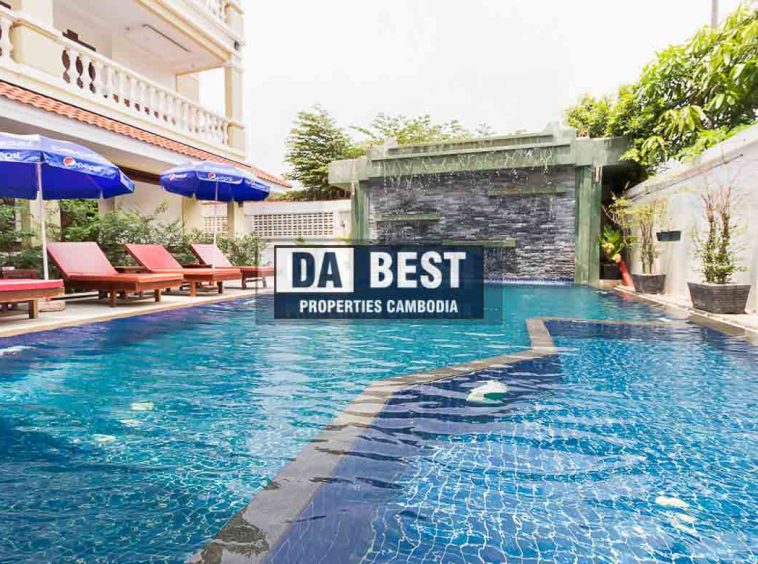 Generous 2 bedroom serviced apartment for rent in Siem Reap Angkor view of the pool 3