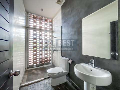 Modern 2 Bedrooms Apartment Pool For Rent In Siem Reap – Bathroom