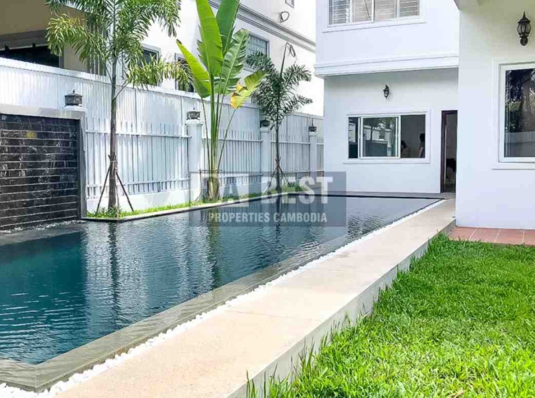 Private 7 Bedroom Villa For Rent with swimming pool in Siem Reap- Svay Dangkum