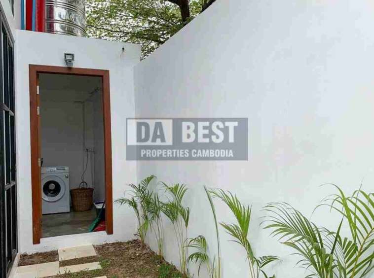 Modern Private Villa 2 Bedroom For Rent In Siem Reap - Svay Dangkum - Washing machine room