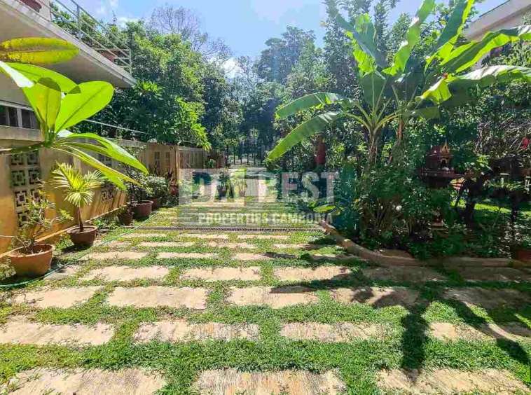 Modern 3 Bedroom Apartment With Garden For Rent In Siem Reap – Sla Kram - Garden