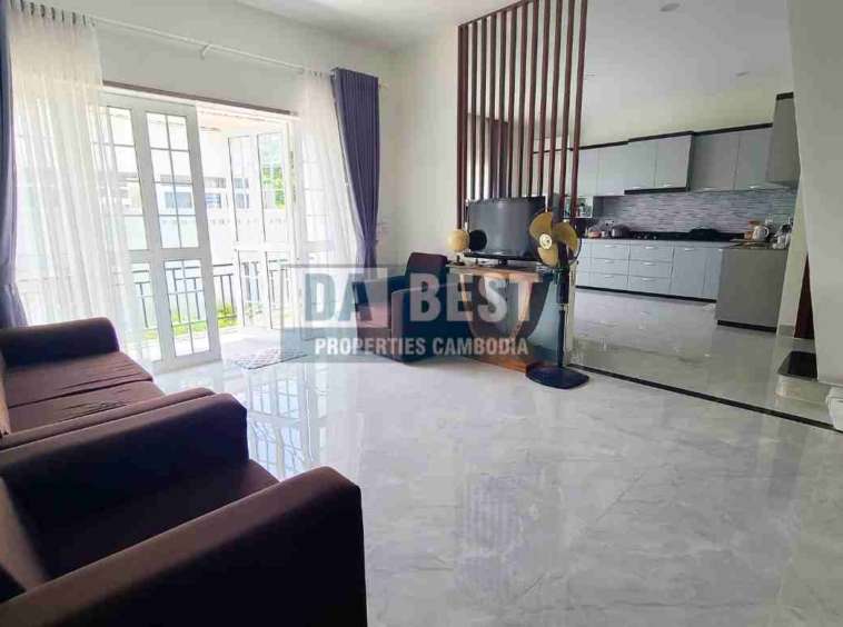 Private House 3 Bedroom For Rent in Siem Reap - Svay Dangkum - Living area