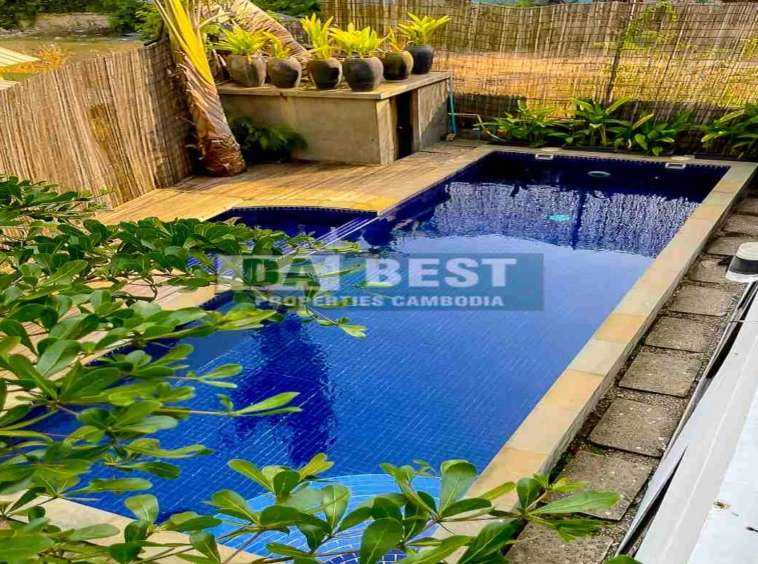 Private Villa 5 Bedroom With Swimming pool For Sale in Siem Reap - Svay Dangkum