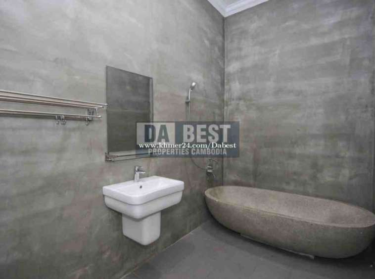 Large 2 Bedroom Apartment For Rent In Siem Reap Walking Distance To Central Park - Bathroom - 1