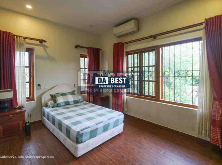 Private Villa 5 Bedroom with Pool For Rent in Siem Reap - Sala kamreuk - Bedroom - 1