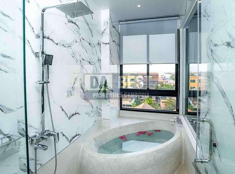 Central 1 Bedroom Serviced Apartment On The Rooftop Private Gard