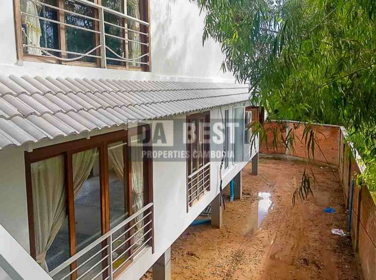 Villa For Private Stay Home Stay Or Office For rent - Svay Dangkum - Balcony