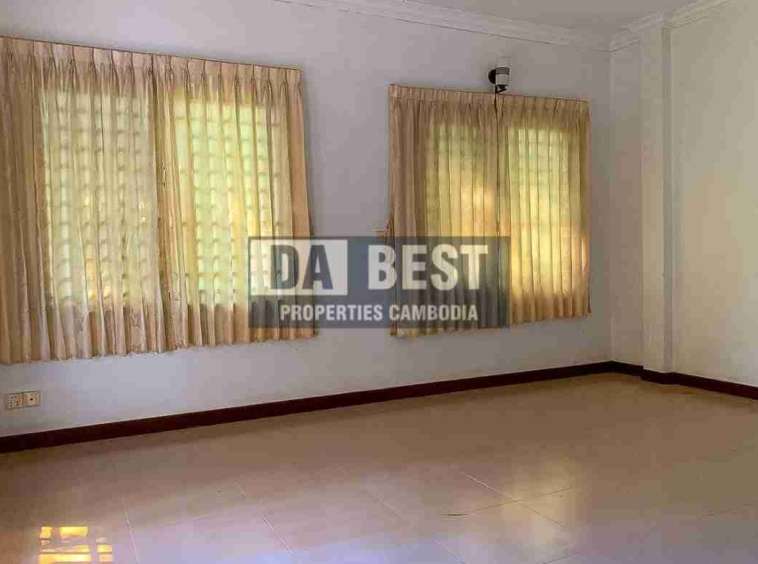 Private House 4 Bedrooms for Rent in Siem Reap (4)