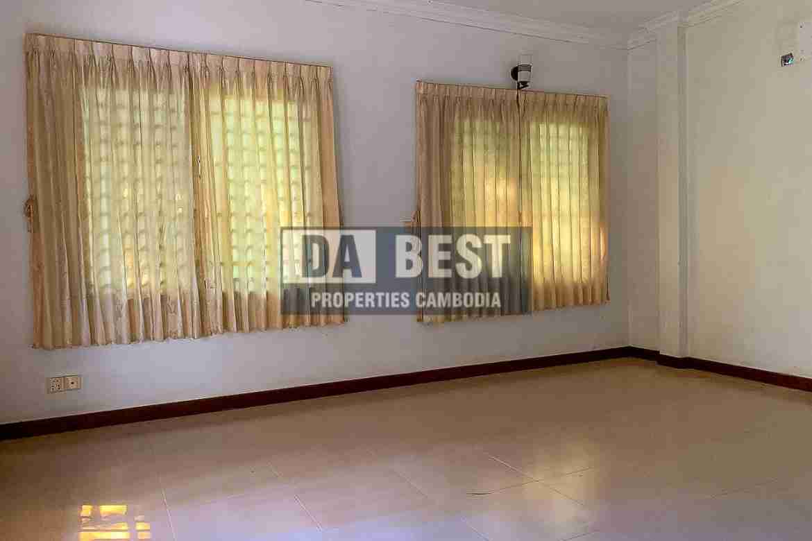 Private House 4 Bedrooms for Rent in Siem Reap (4)