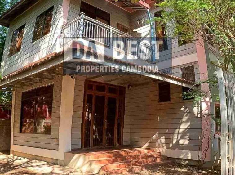 Private House 4 Bedrooms for Rent in Siem Reap