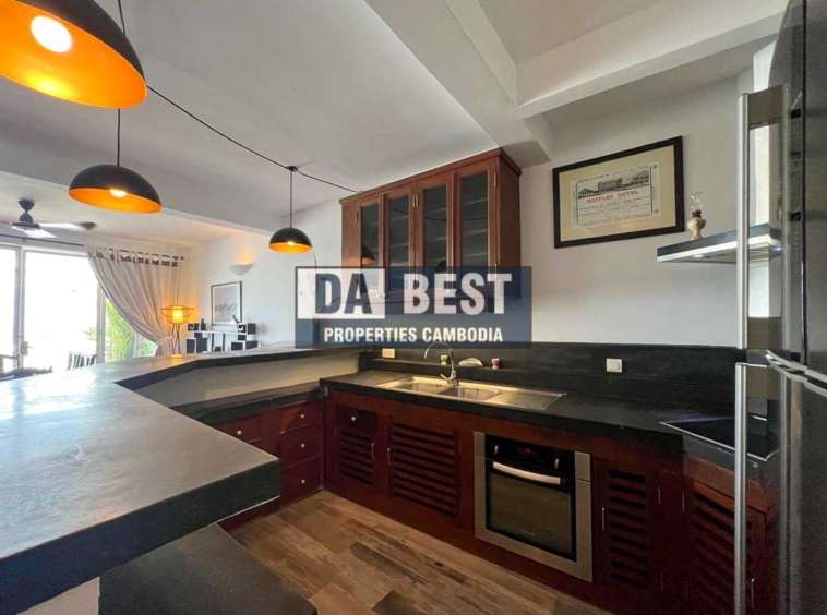 Beautiful 3 Bedrooms Apartment for rent in Phnom Penh - Riverside- kitchen