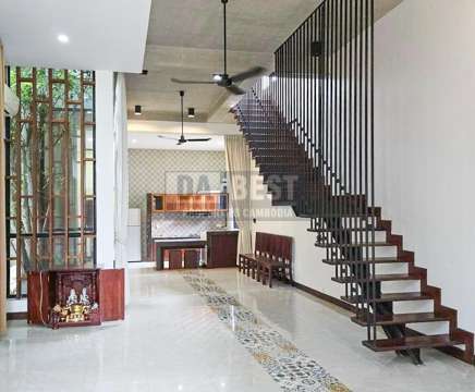 5 Bedrooms Villa for Rent in Krong Siem Reap-Sala Kamreuk