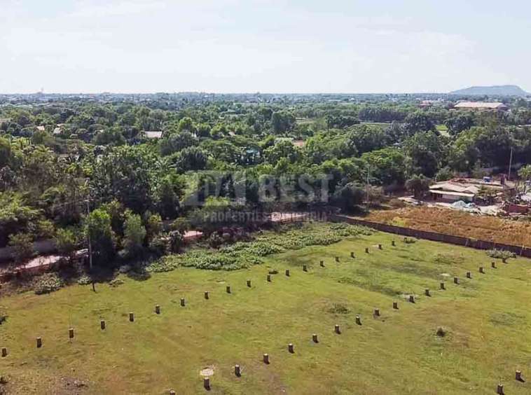 Land for Sale in Siem Reap - Near Phum Baitang and Angkor Golf