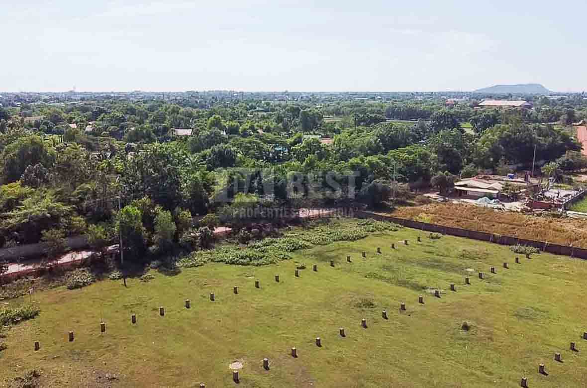 Land for Sale in Siem Reap - Near Phum Baitang and Angkor Golf